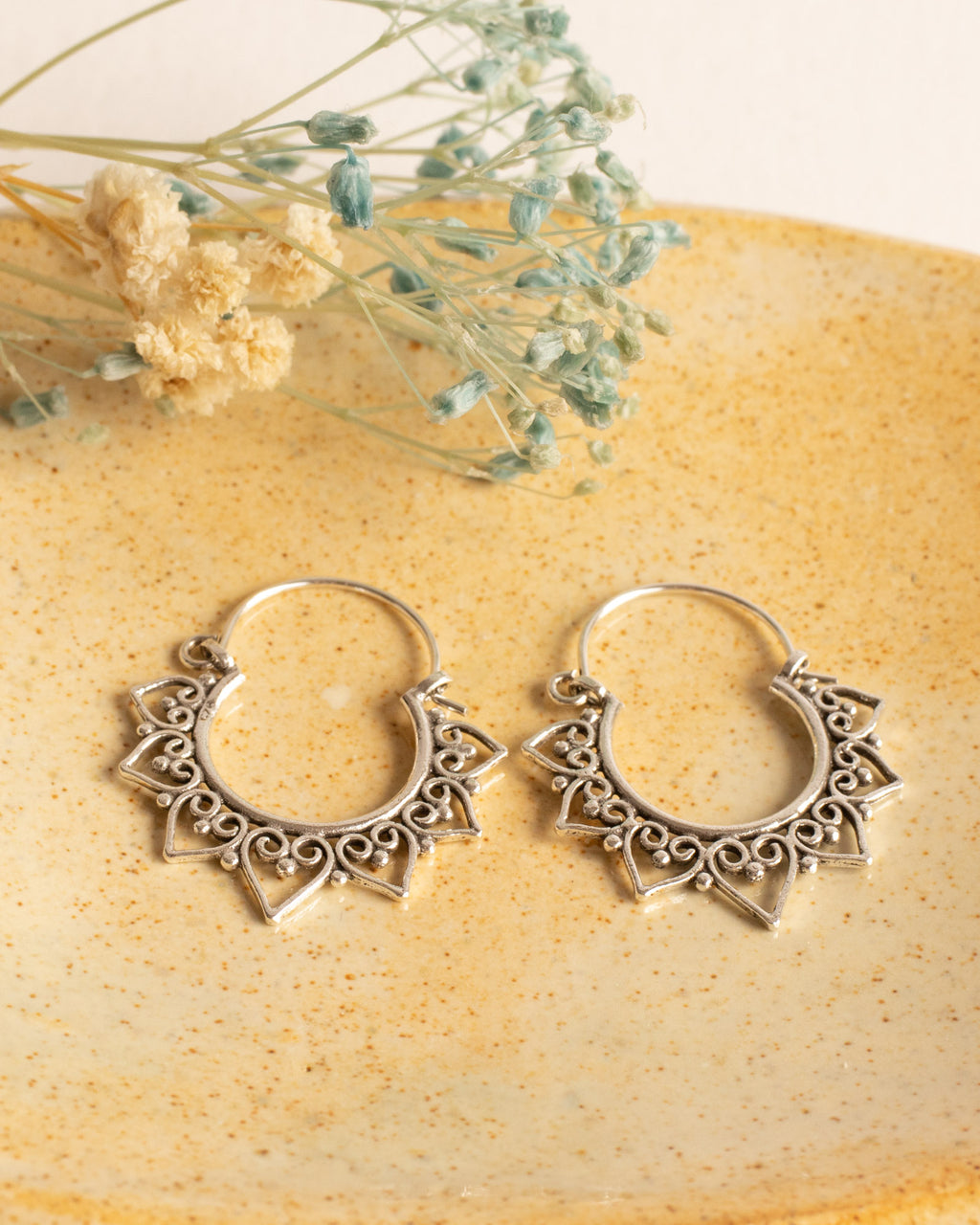 Pendientes Uma