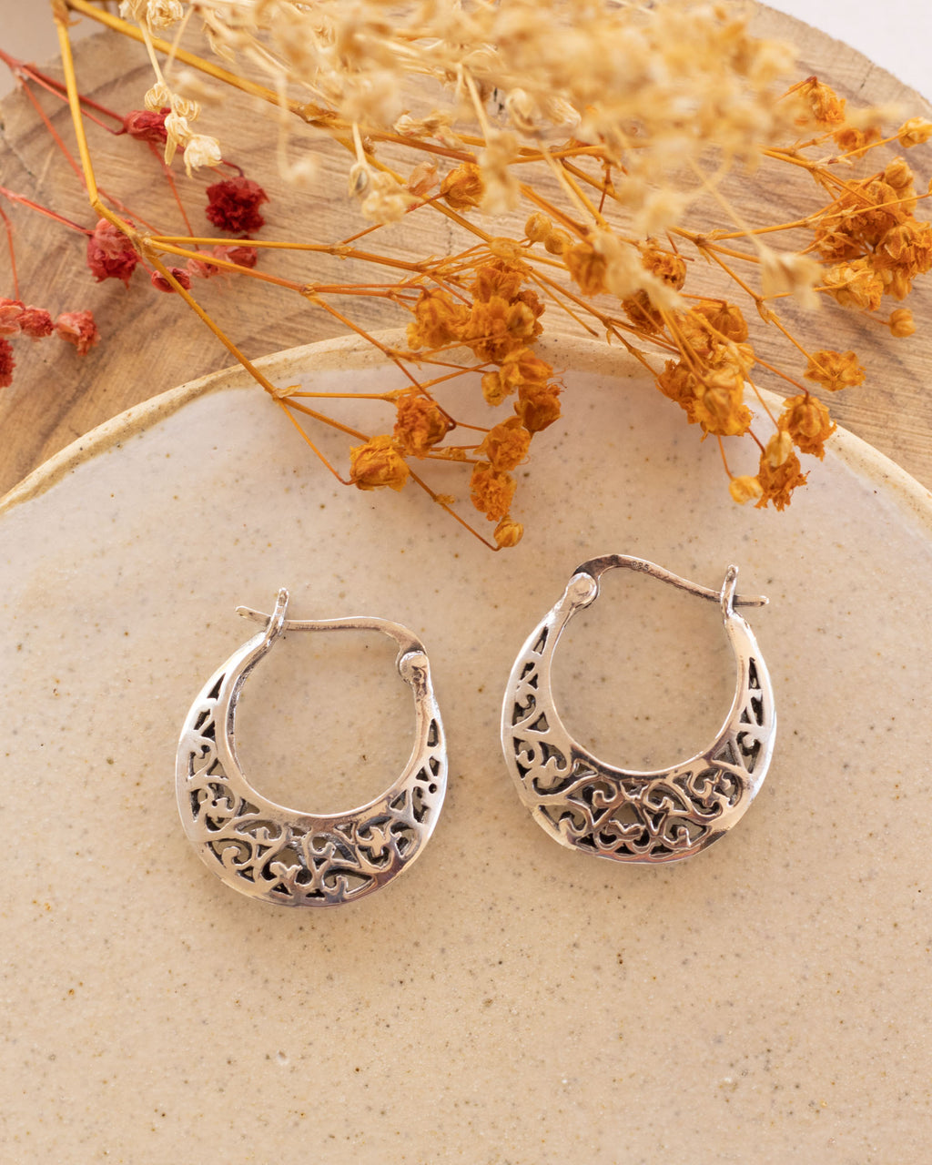 Pendientes Karuna
