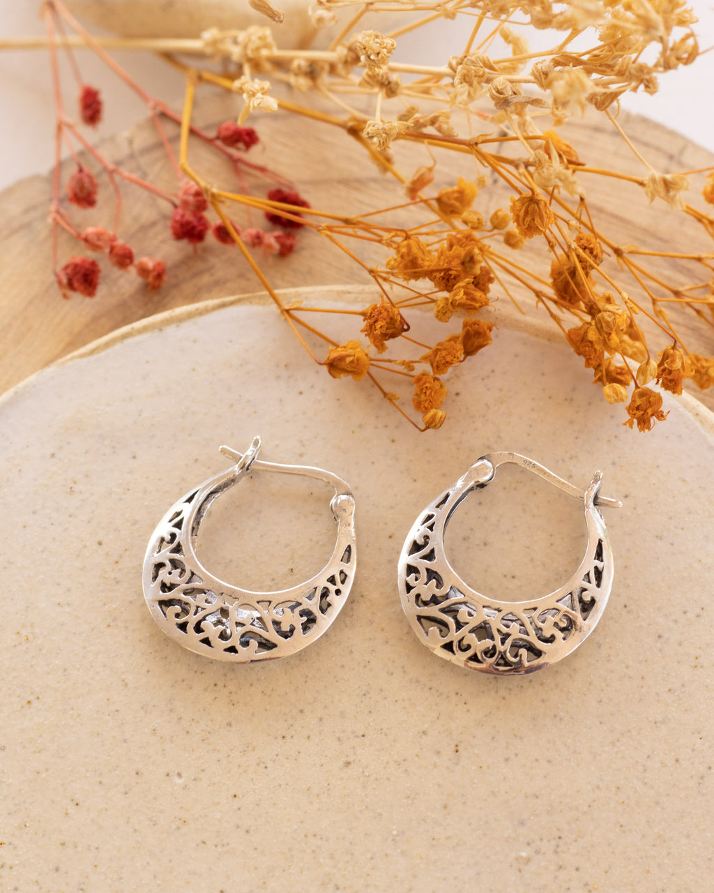 Pendientes Karuna