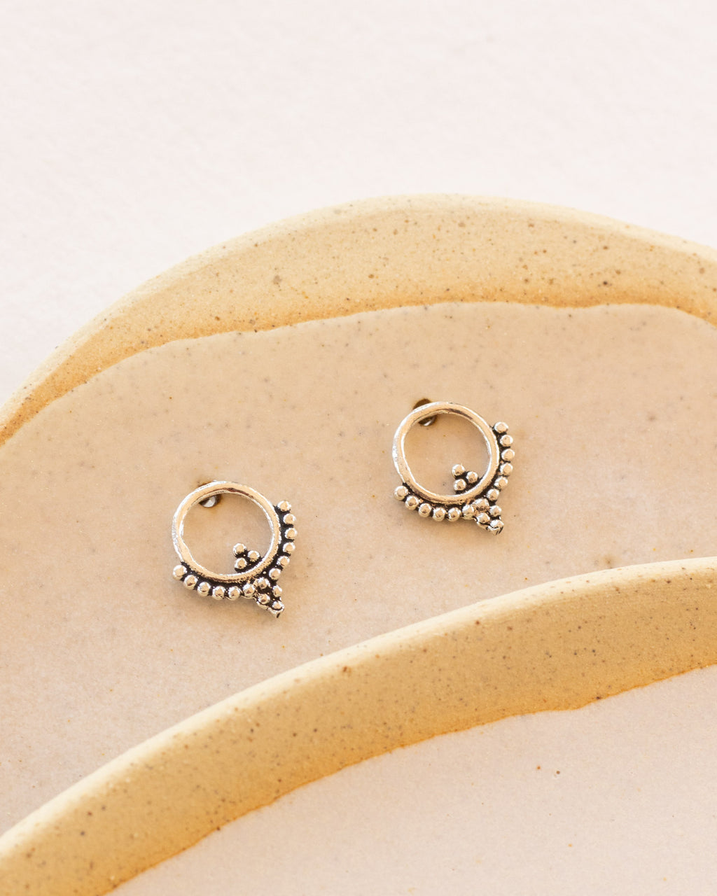 Pendientes Kira