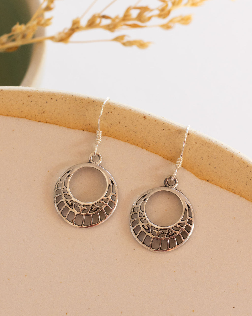 Pendientes Surya
