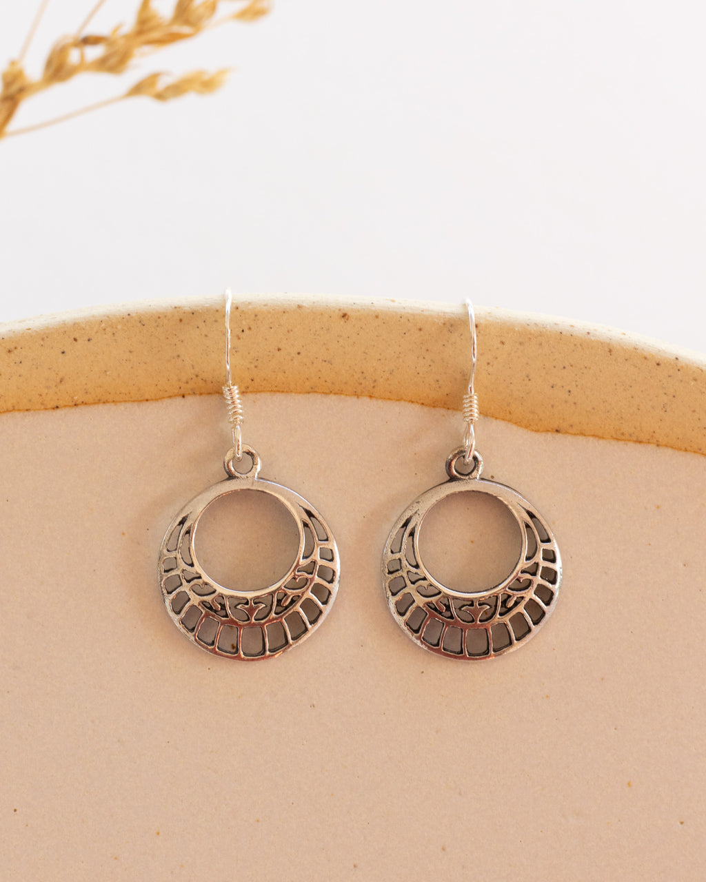 Pendientes Surya