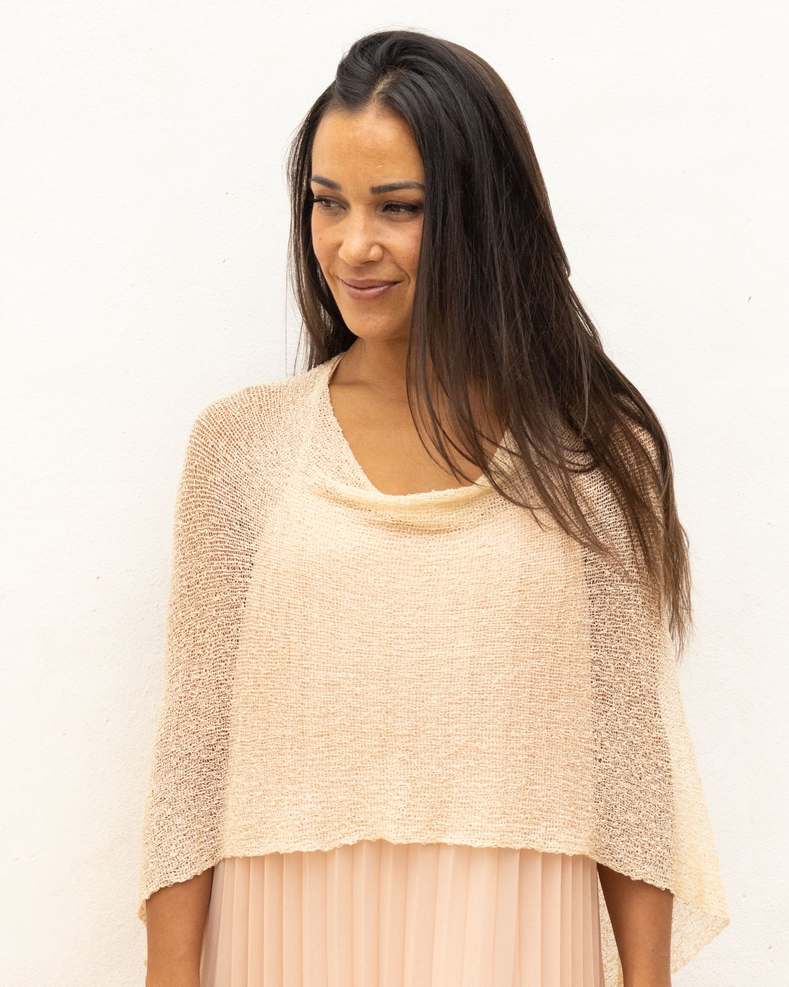 Ponchito versátil crema