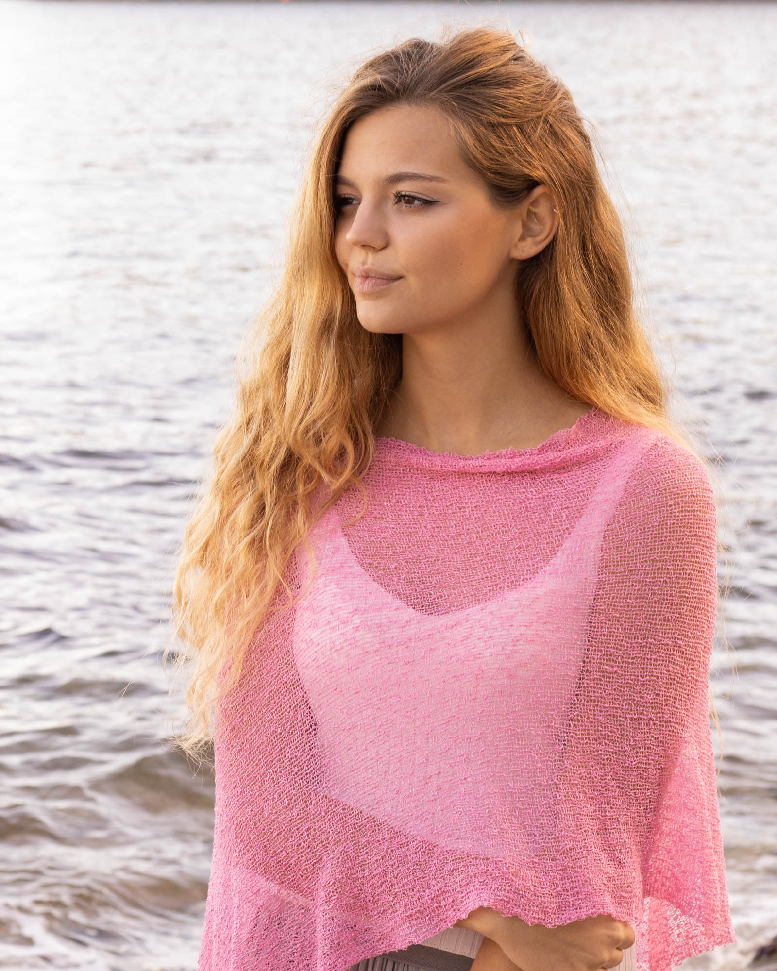 Ponchito versátil rosa sandía